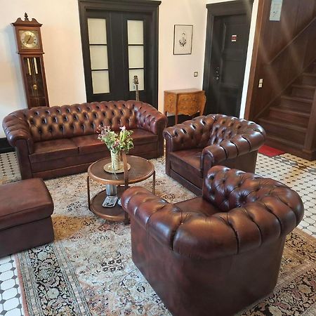 Die Villa, Zimmer 17, Dz Leverkusen Eksteriør billede