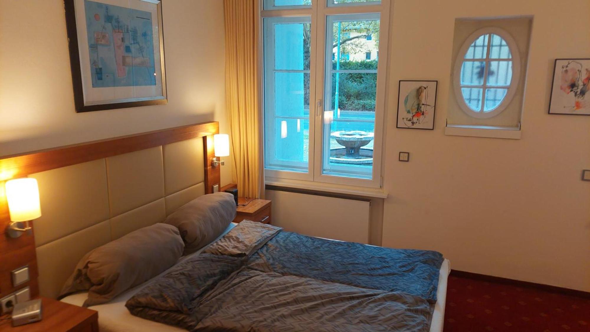 Die Villa, Zimmer 17, Dz Leverkusen Eksteriør billede