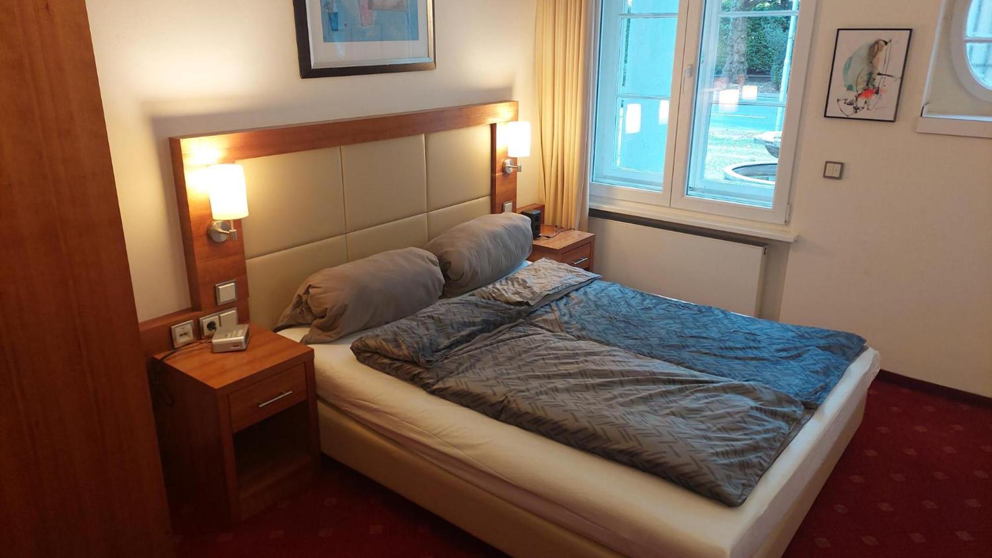 Die Villa, Zimmer 17, Dz Leverkusen Eksteriør billede
